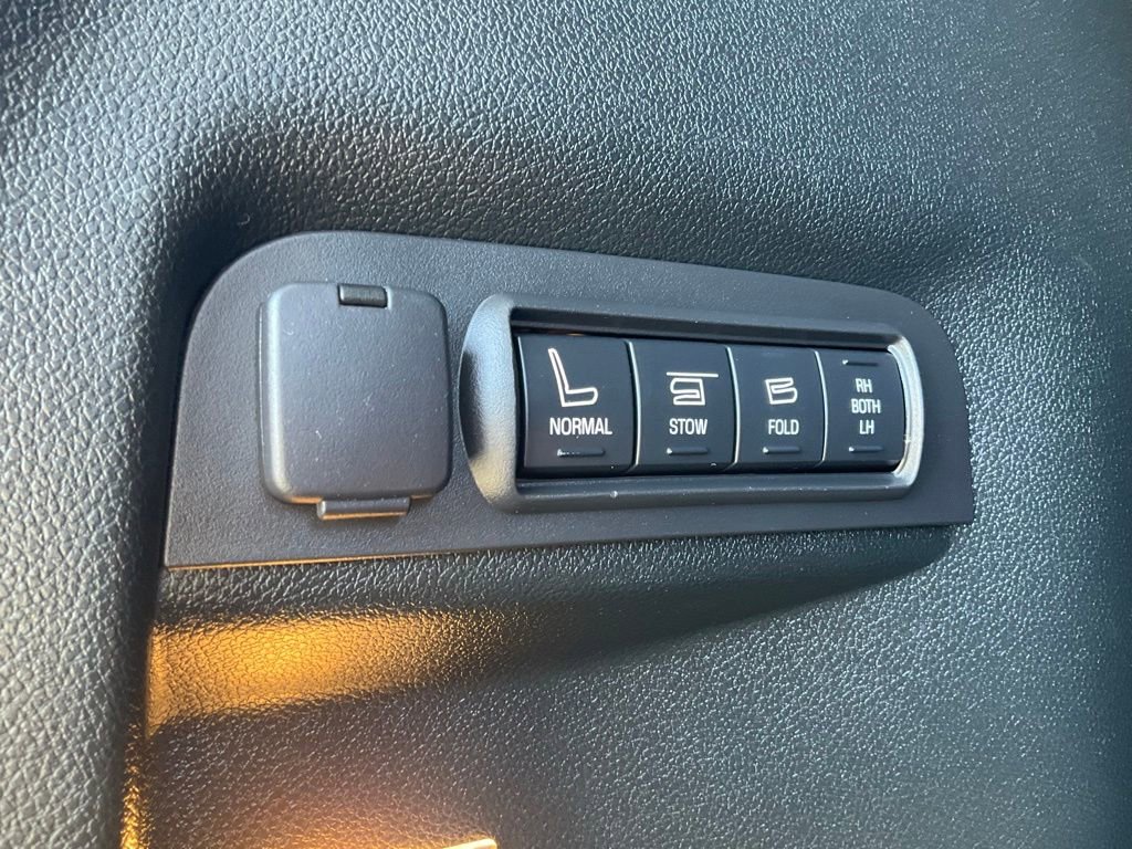 Used 2019 Ford Explorer Limited w/ Class III Trailer Tow Package FWD image 16