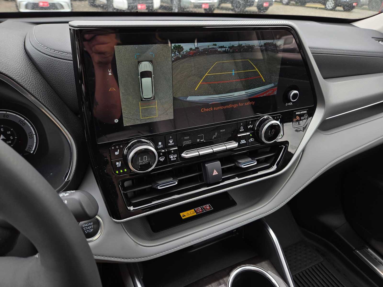 Certified 2025 Toyota Highlander Platinum AWD/4WD image 29