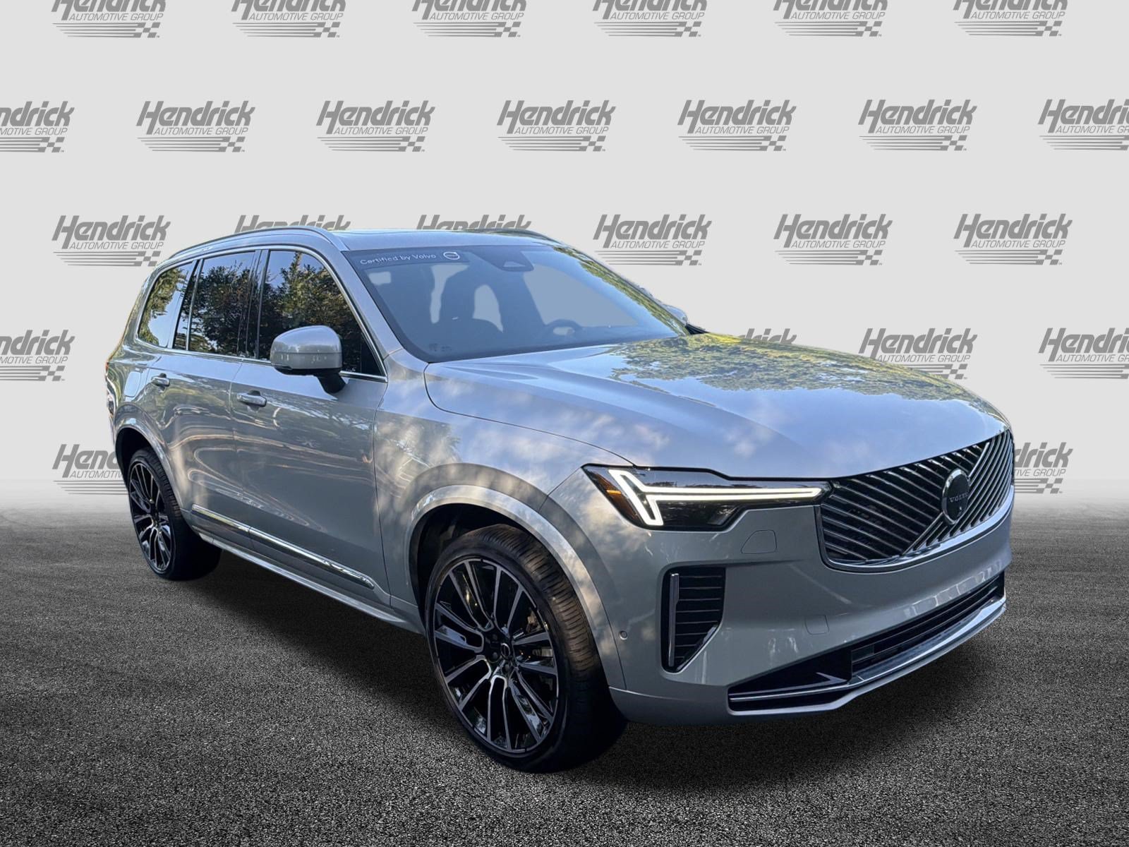 Used 2025 Volvo XC90 B6 Ultra w/ Protection Package Premier AWD/4WD image 2