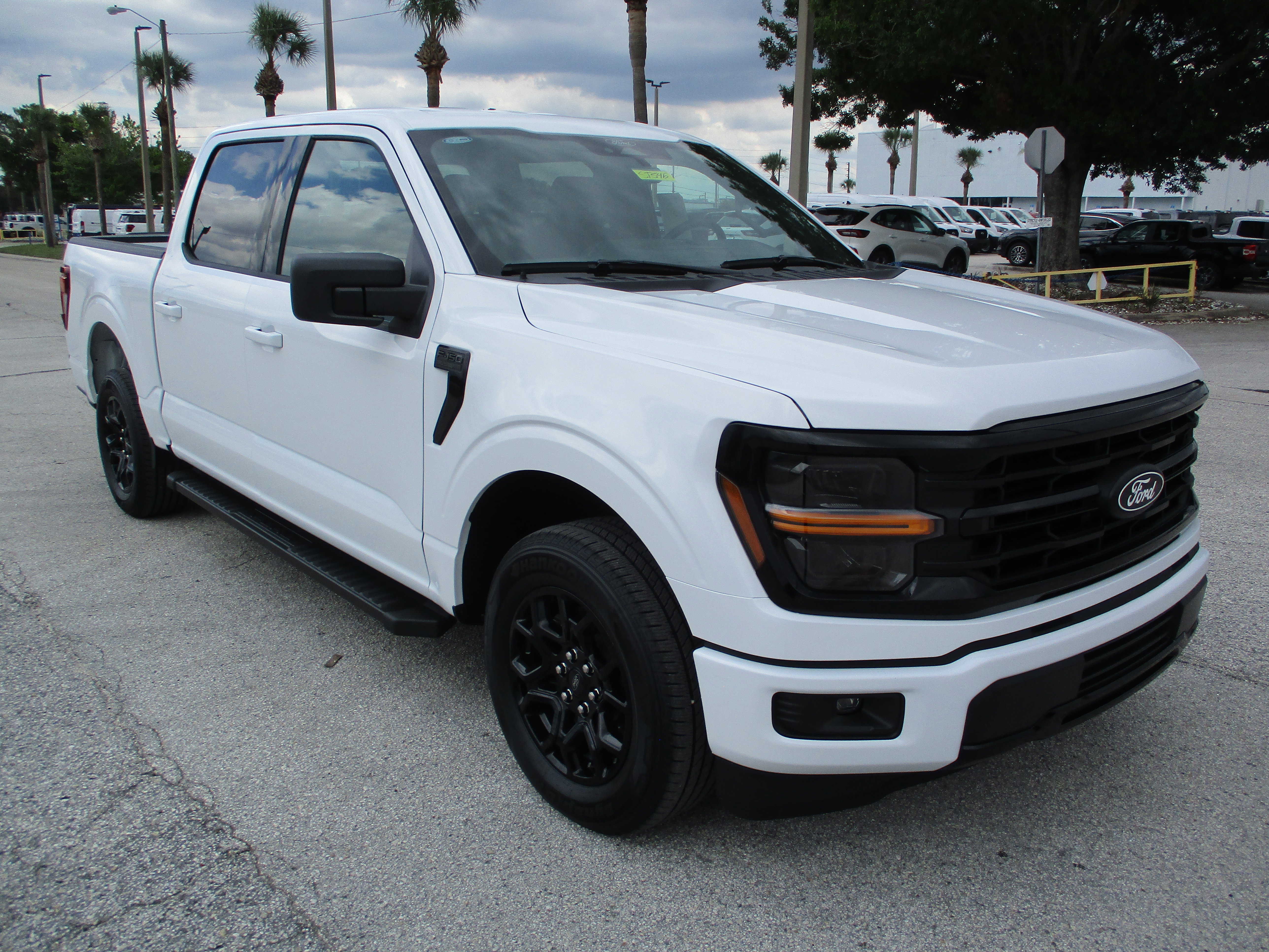 New 2025 Ford F150 XLT w/ Equipment Group 301A Standard