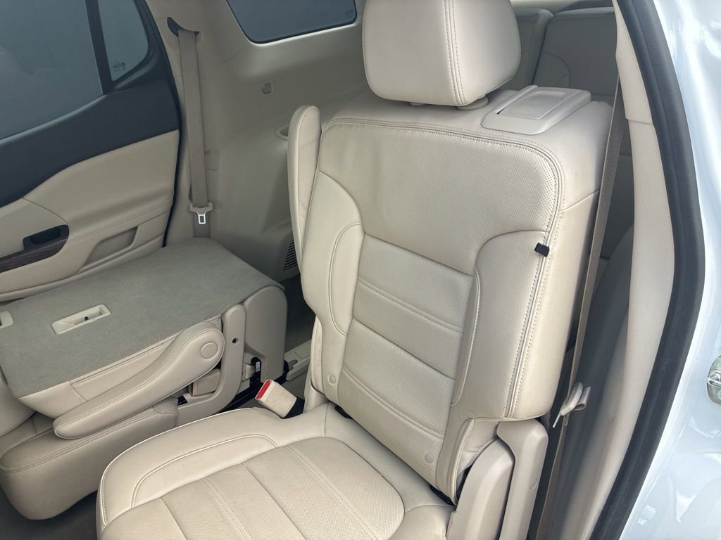Used 2023 GMC Acadia Denali AWD/4WD image 8