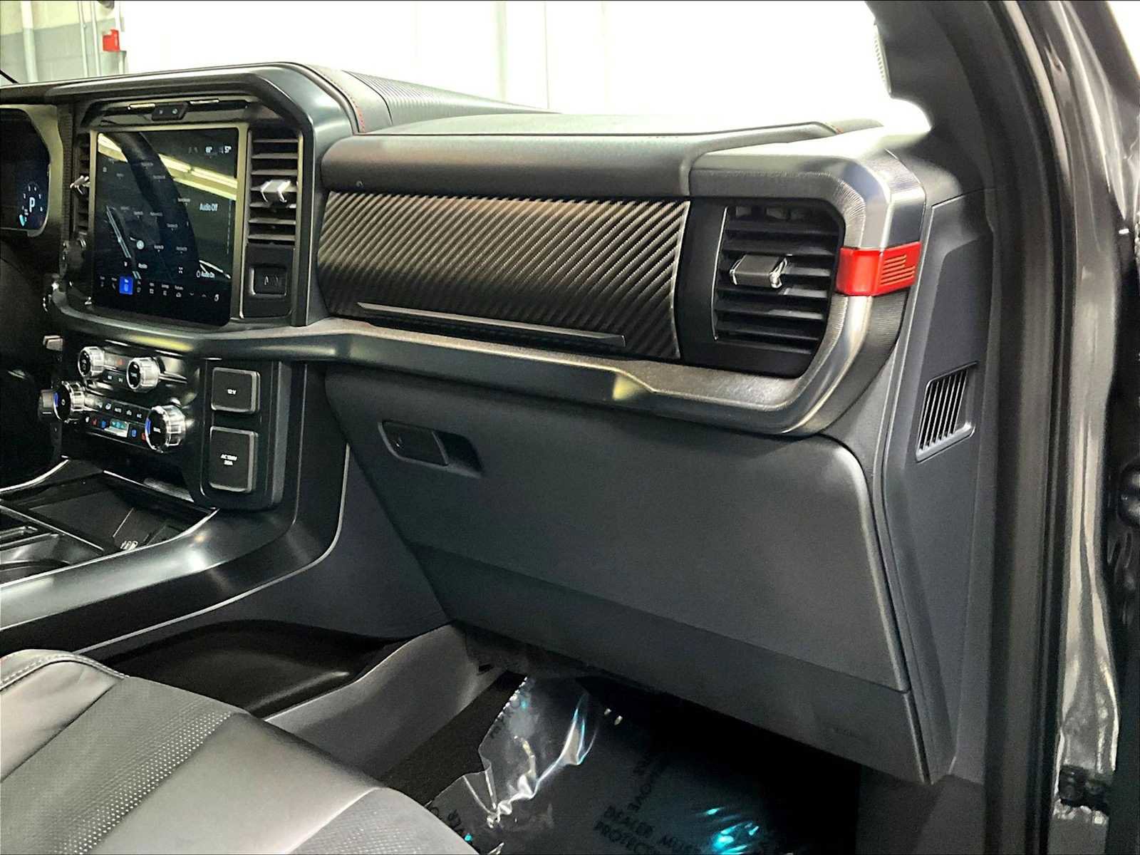 Used 2025 Ford F150 Raptor image 27