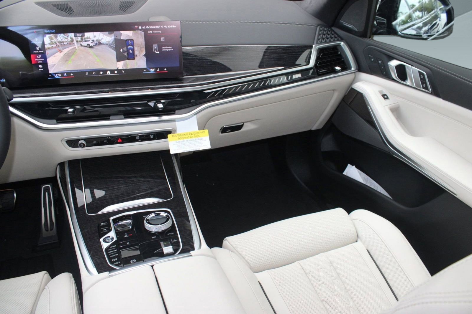 New 2026 BMW X7 M60i image 32