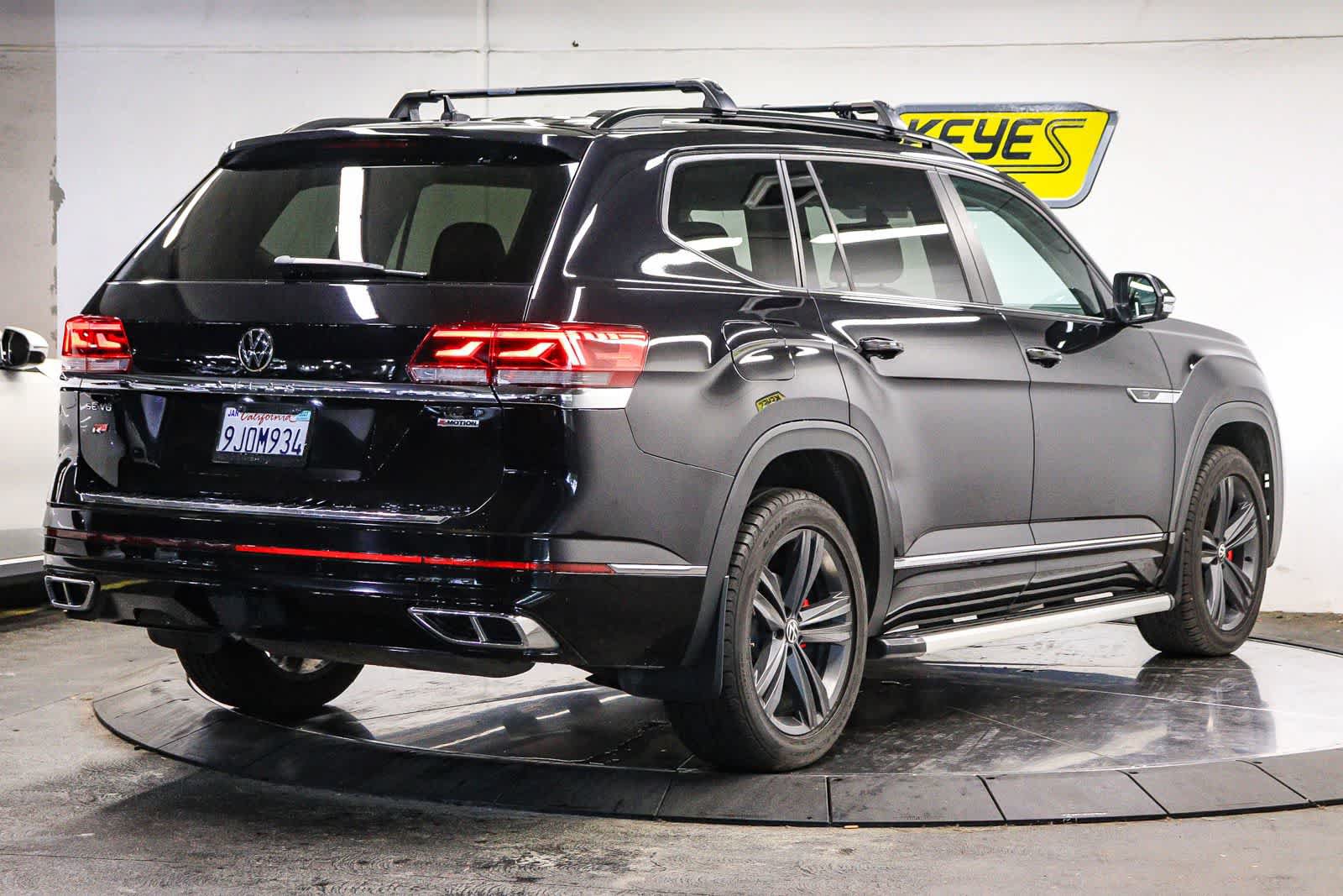 Used 2021 Volkswagen Atlas SE w/ Panoramic Sunroof Package AWD/4WD image 10