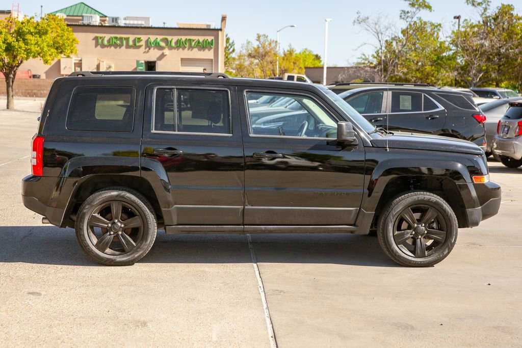 Used 2015 Jeep Patriot Sport w/ Power Value Group FWD image 4