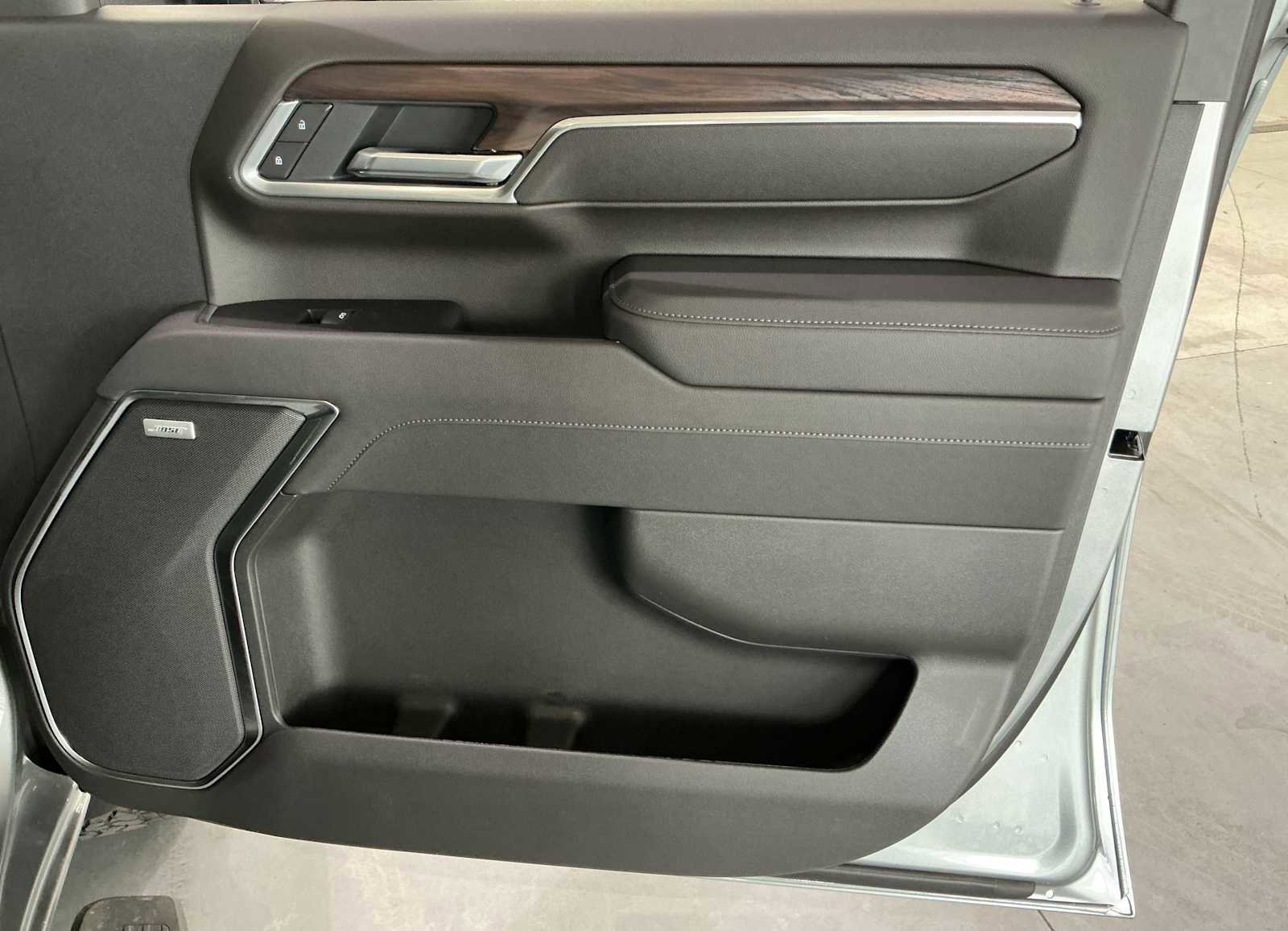 New 2026 GMC Sierra 2500 SLT w/ SLT Premium Package image 30