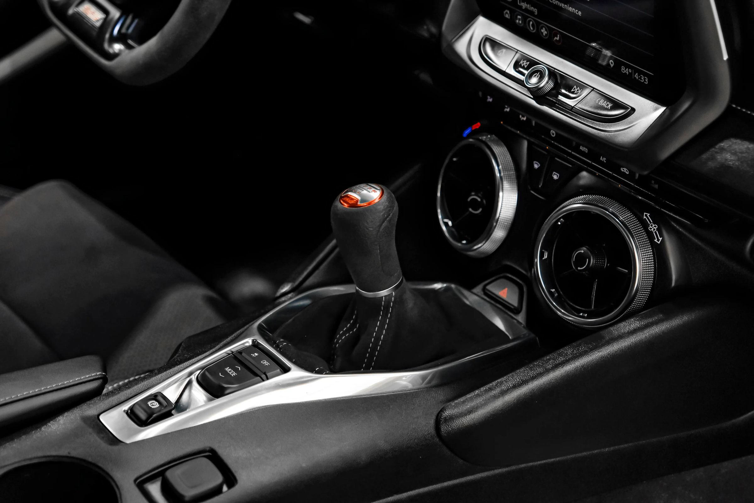 Used 2019 Chevrolet Camaro SS RWD image 28