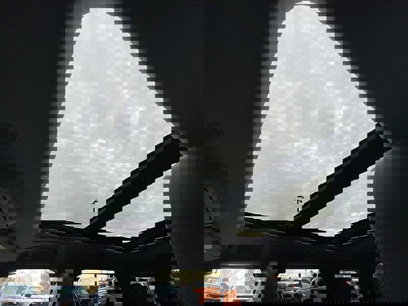 Certified 2022 Ford Explorer XLT w/ Equipment Group 202A image 64