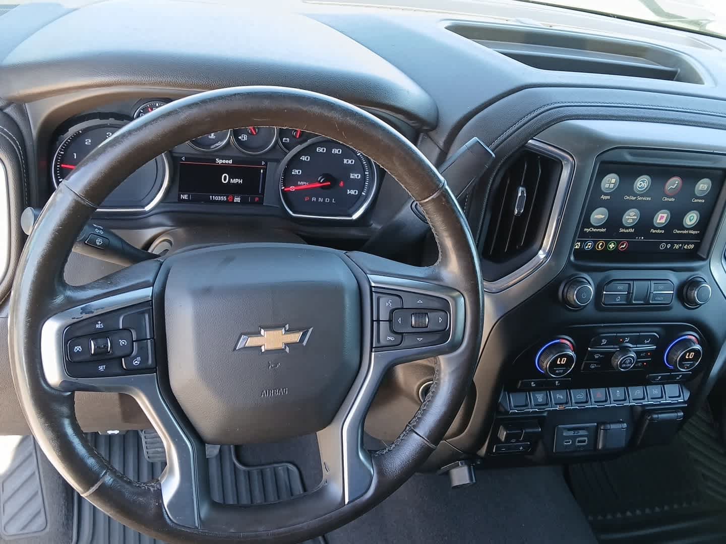 Used 2021 Chevrolet Silverado 2500 LT w/ Convenience Package AWD/4WD image 23