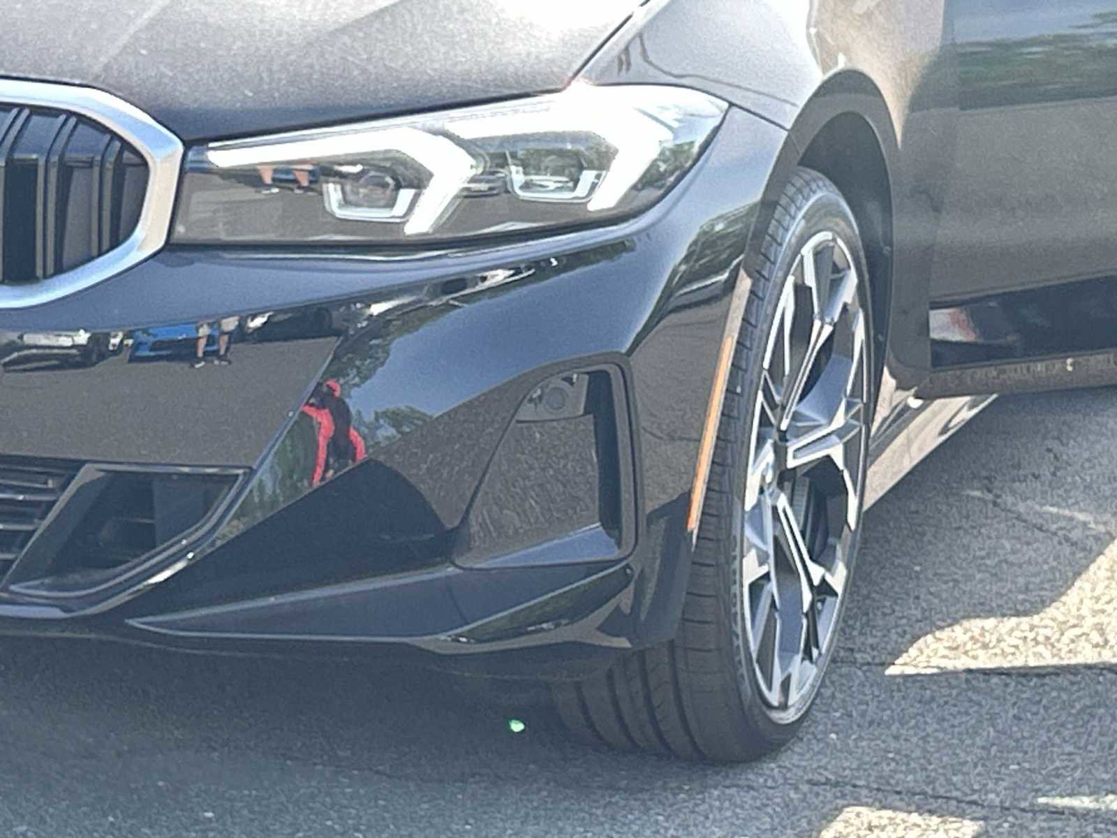 Used 2025 BMW 330i xDrive Sedan w/ Convenience Package image 11