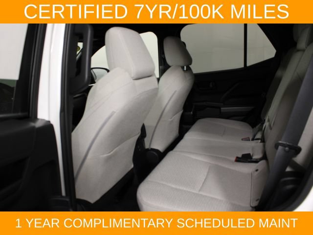 Used 2025 Toyota 4Runner SR5 AWD/4WD image 13