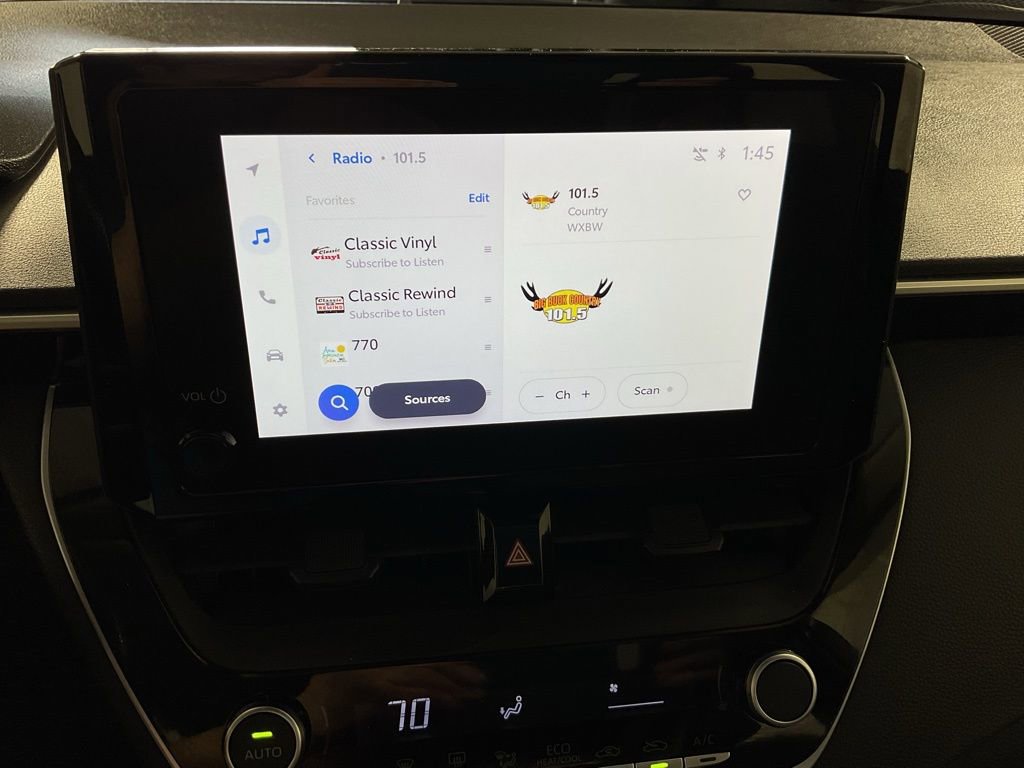 Used 2023 Toyota Corolla LE w/ Carpet Mat Package (TMS) image 22