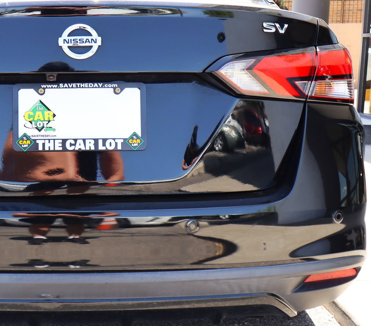 Used 2021 Nissan Versa SV FWD image 20