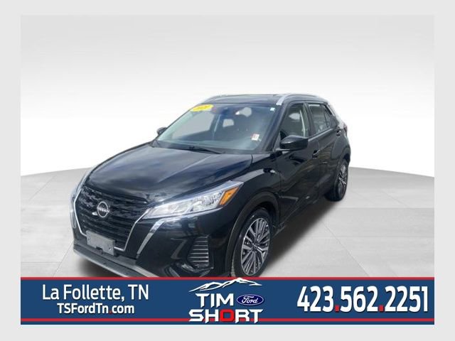 Used 2024 Nissan Kicks SV image 1