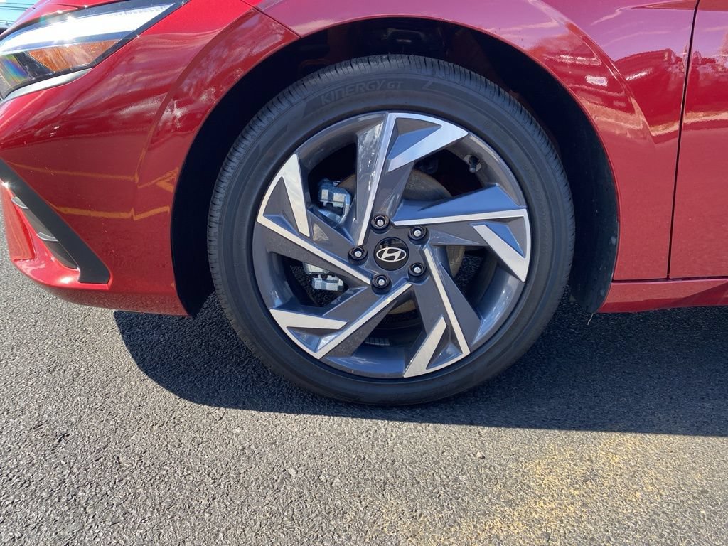 New 2025 Hyundai Elantra Sport w/ Cargo Package FWD image 9