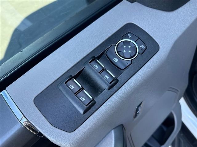 Used 2017 Ford F150 XLT w/ Equipment Group 302A Luxury image 13