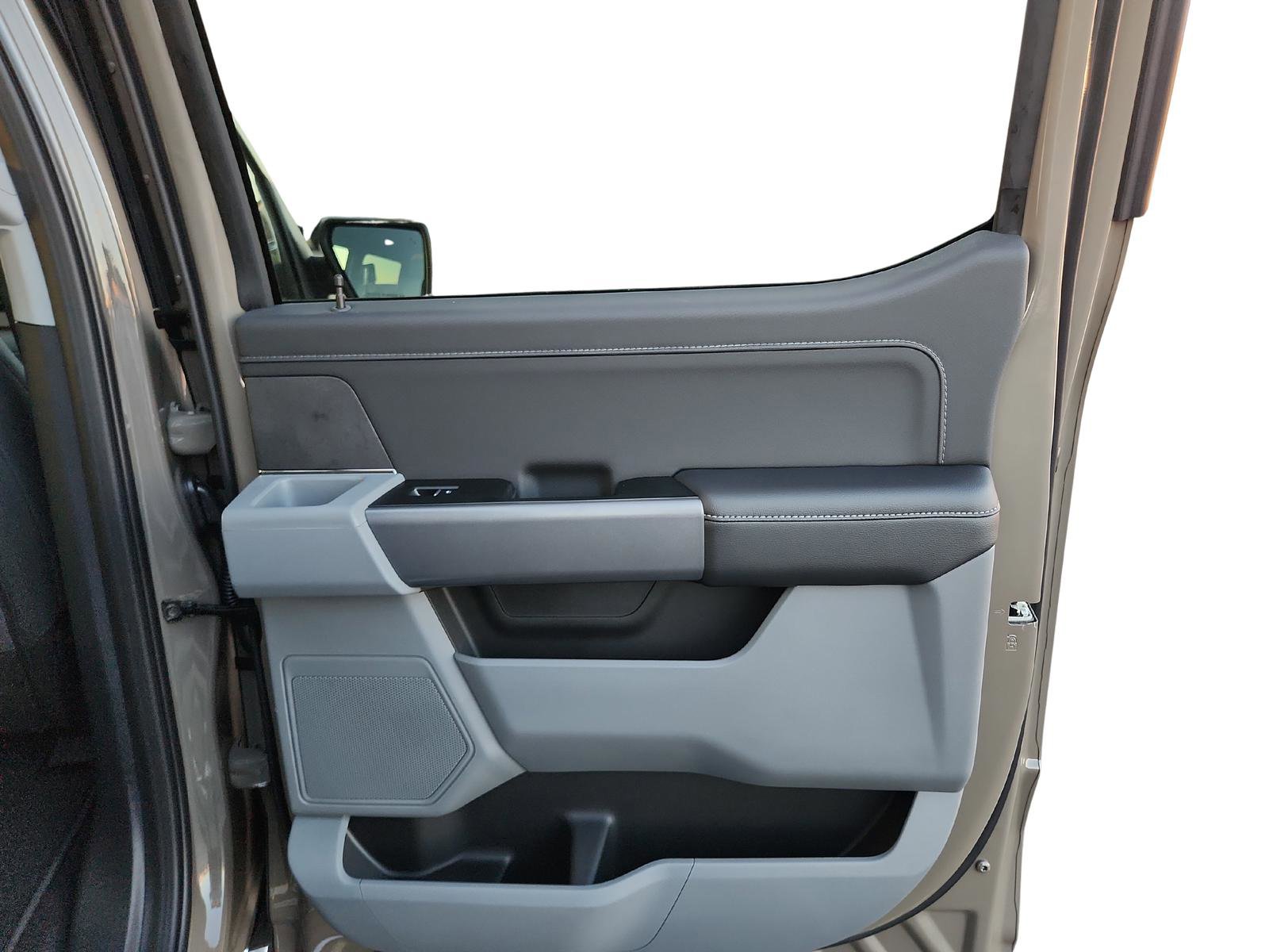 New 2025 Ford F150 XLT w/ Equipment Group 302A MID image 27