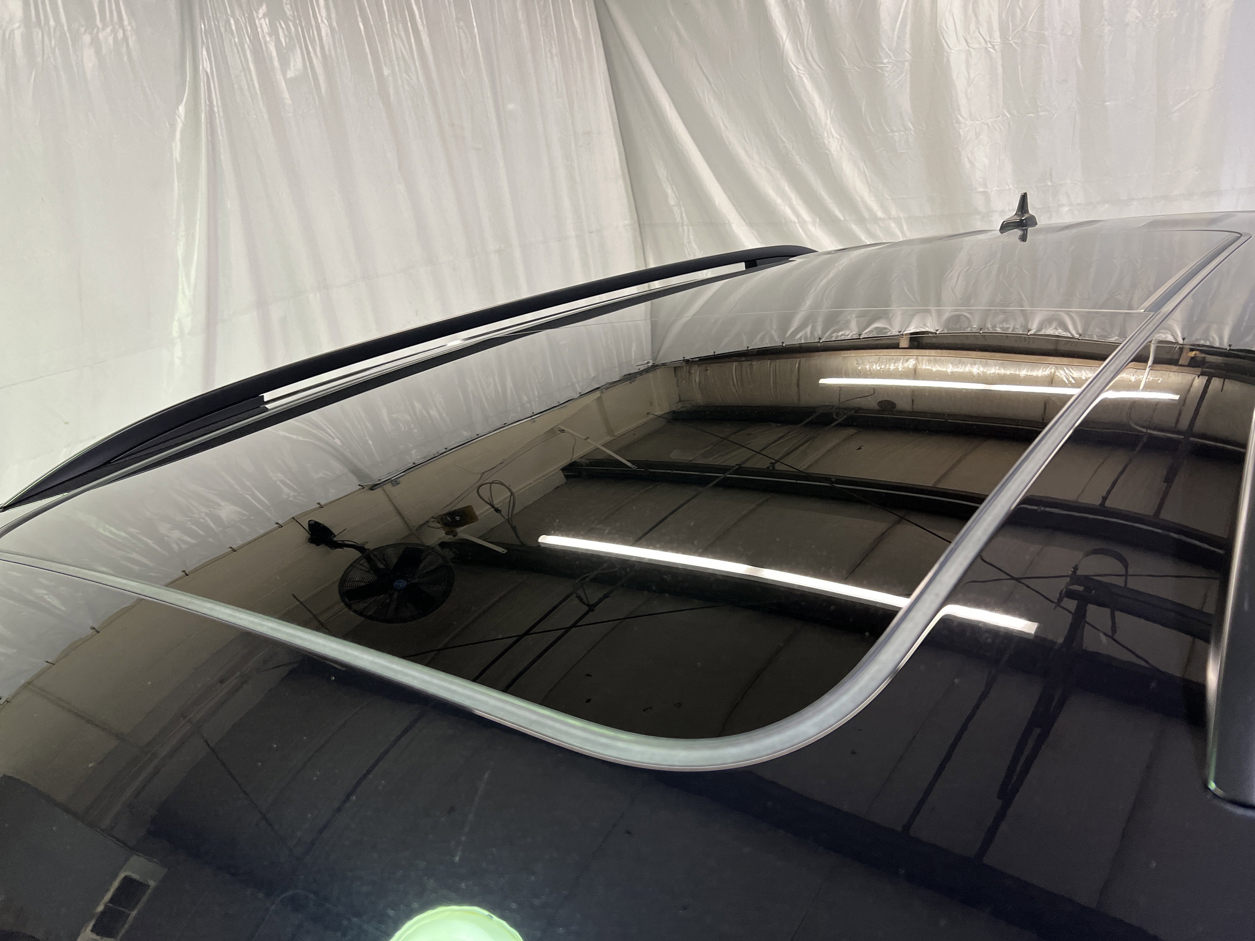 Used 2020 Volkswagen Tiguan SE image 16