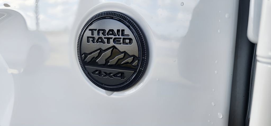 Used 2024 Jeep Gladiator Sport image 11