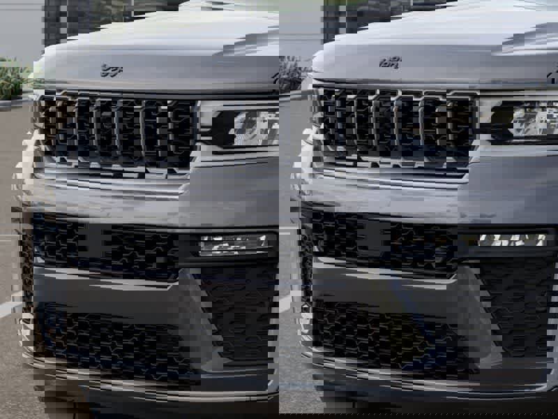 New 2026 Jeep Grand Cherokee Limited Reserve image 11