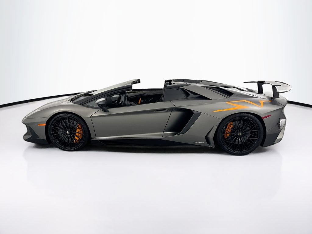 Used 2017 Lamborghini Aventador LP 750-4 Superveloce AWD/4WD image 8