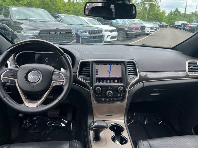 Used 2014 Jeep Grand Cherokee Overland w/ Advanced Technology Group AWD/4WD image 22