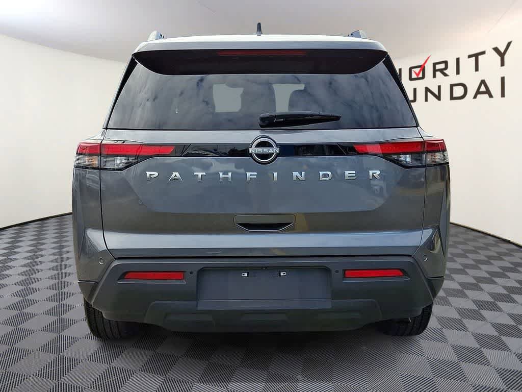 Used 2025 Nissan Pathfinder SV image 5