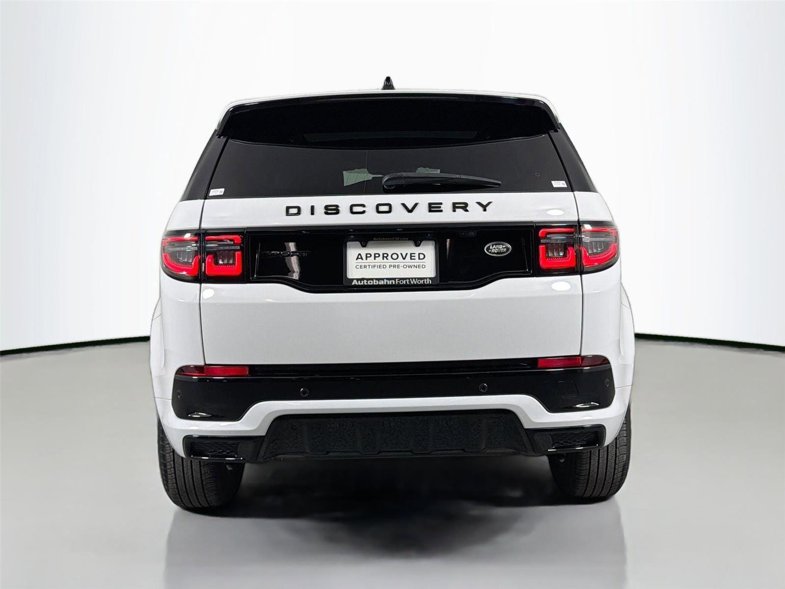 Used 2022 Land Rover Discovery Sport S R-Dynamic image 6