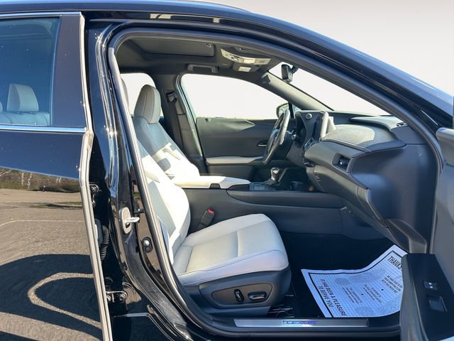 Used 2023 Lexus UX 250h FWD w/ Accessory Package (Z1) image 15