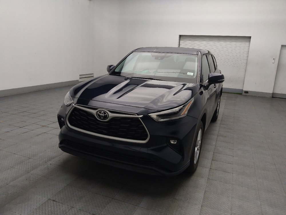 Used 2021 Toyota Highlander LE FWD image 15