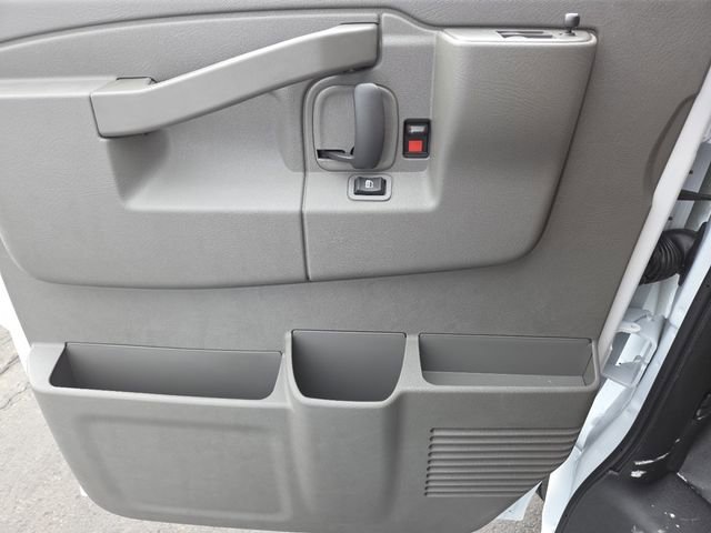 New 2026 GMC Savana 2500 w/ Driver Convenience Package RWD image 27