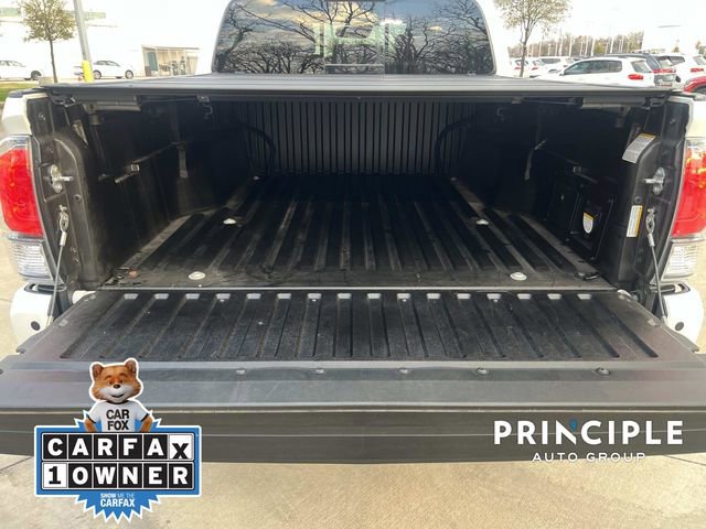 Used 2022 Toyota Tacoma Limited image 30