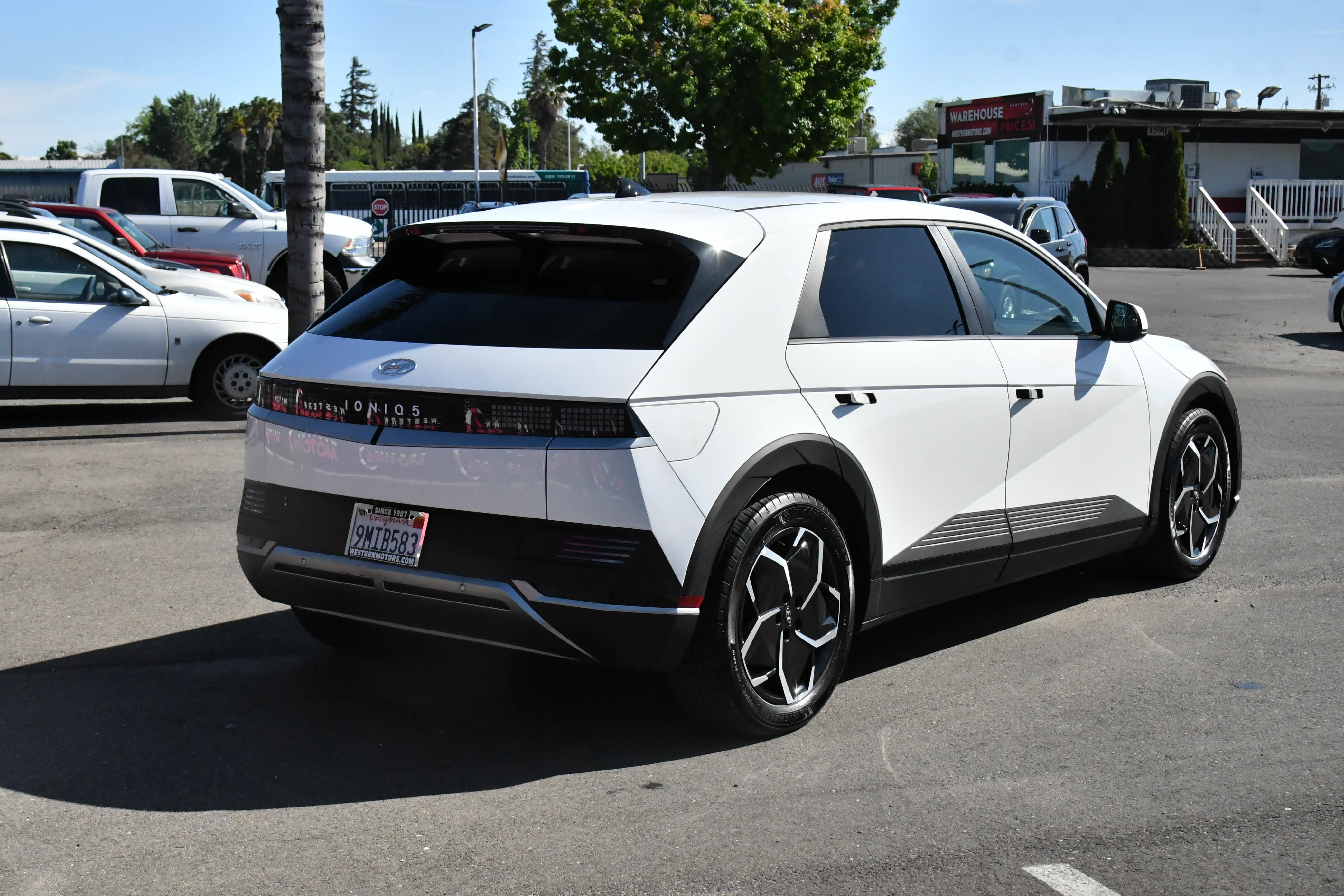 Used 2024 Hyundai Ioniq 5 SE image 8