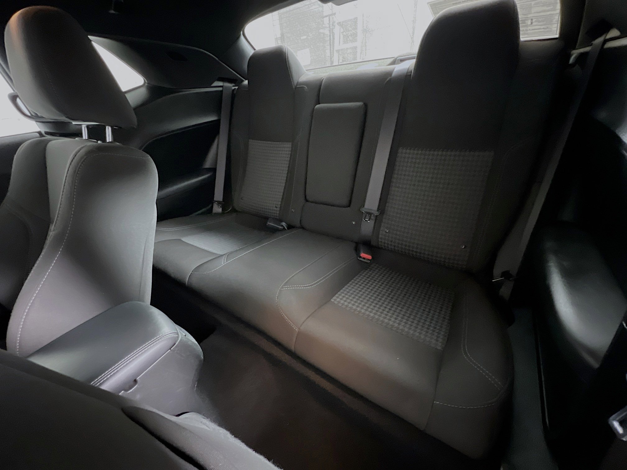 Used 2023 Dodge Challenger SXT image 29