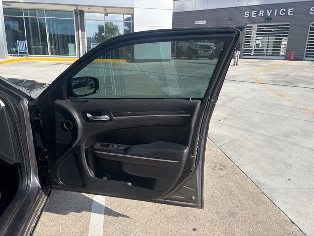 Used 2018 Chrysler 300 Touring w/ Sport Appearance Package AWD/4WD image 22