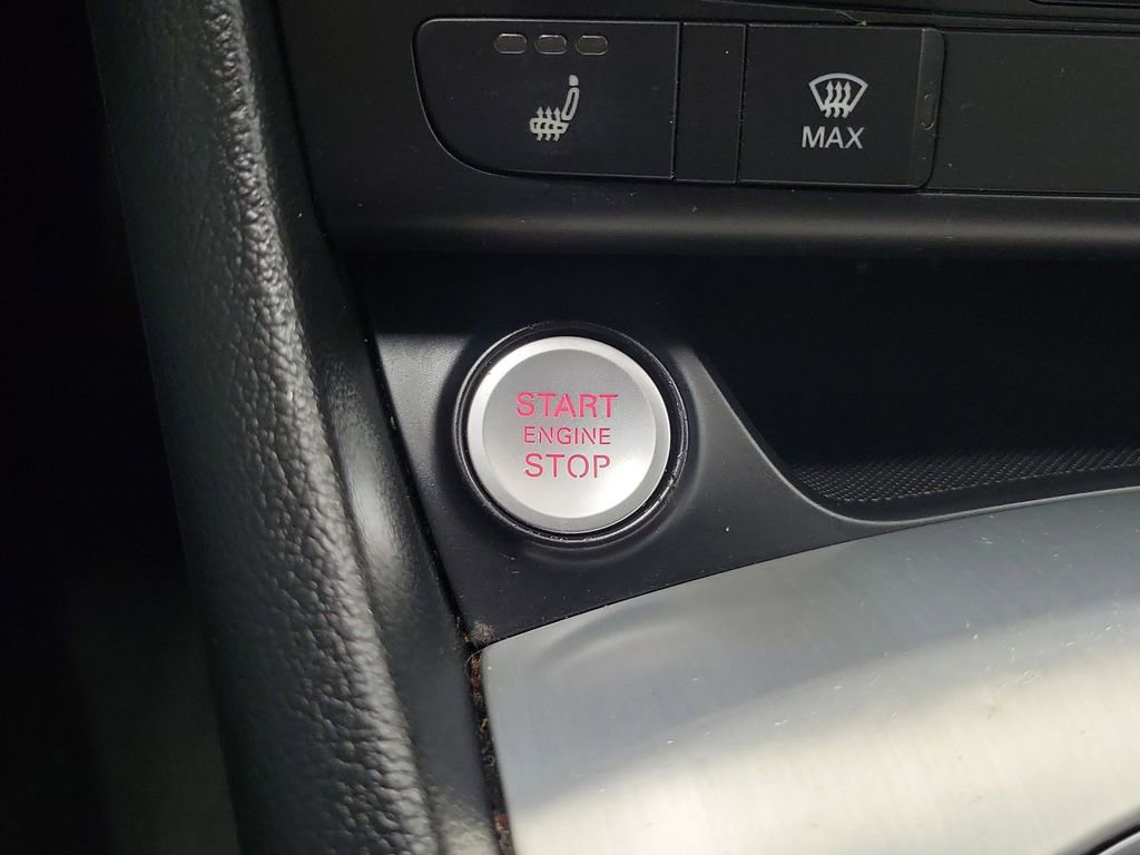 Used 2018 Audi Q3 2.0T Premium Plus w/ Premium Plus Package image 32