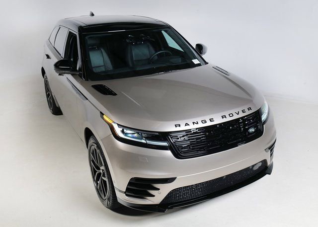 New 2026 Land Rover Range Rover Velar Dynamic SE image 26