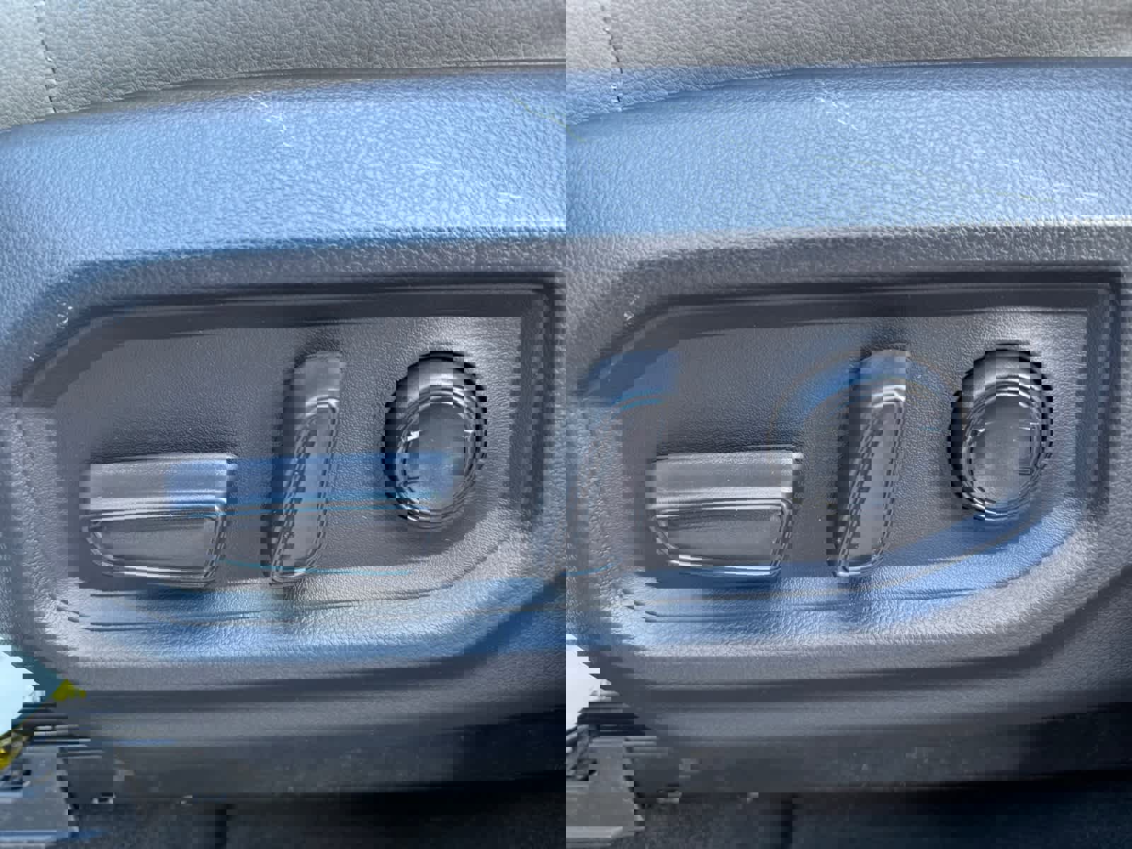 Used 2024 Toyota Tundra Limited image 16