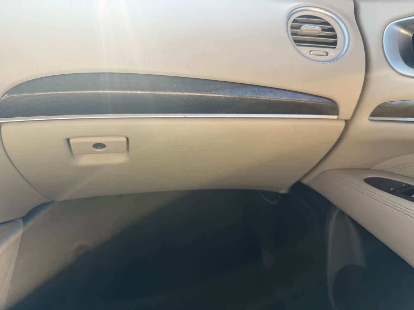 Used 2015 INFINITI QX60 Luxe w/ Premium Package AWD/4WD image 19