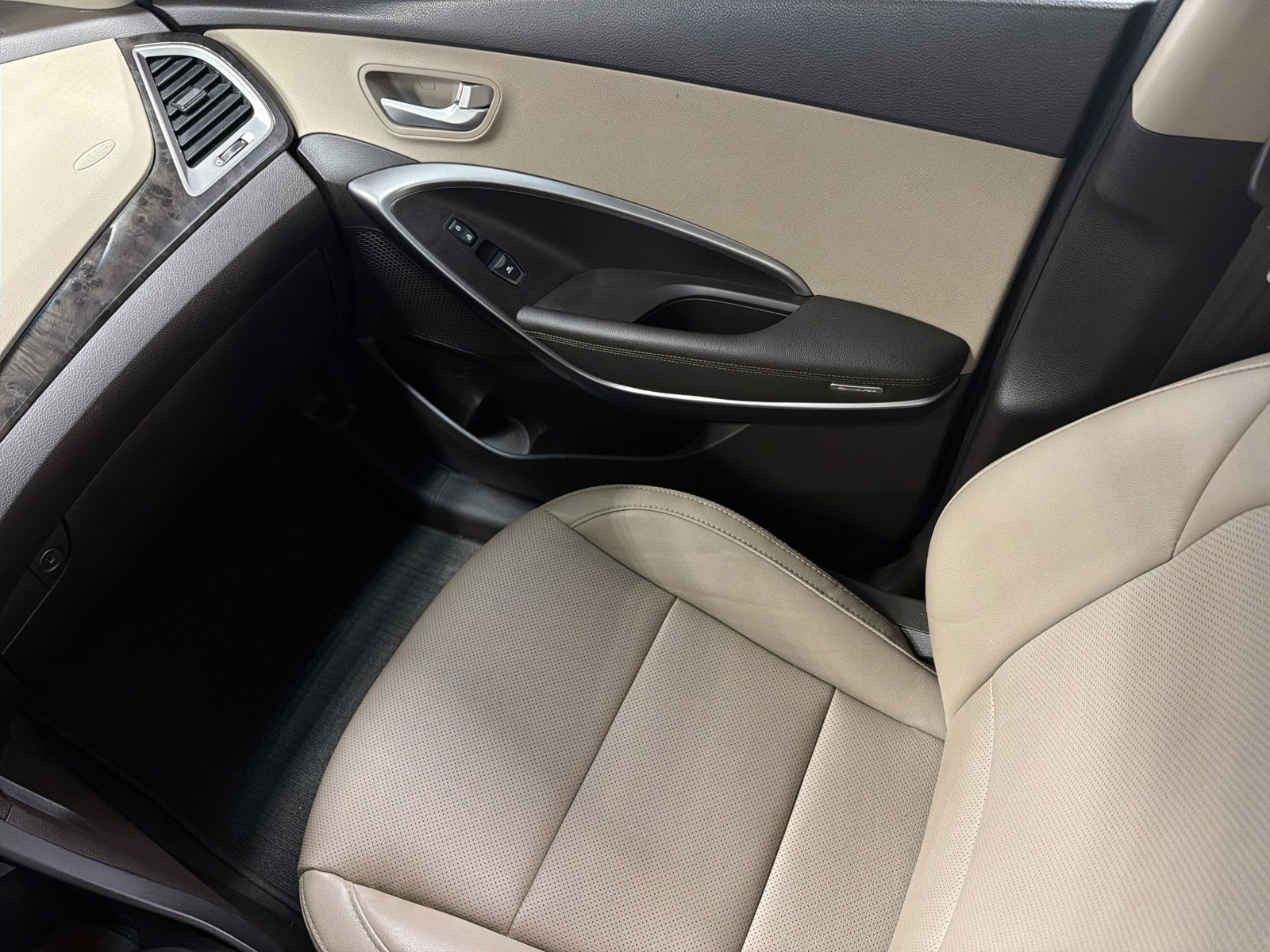 Used 2017 Hyundai Santa Fe Sport image 26