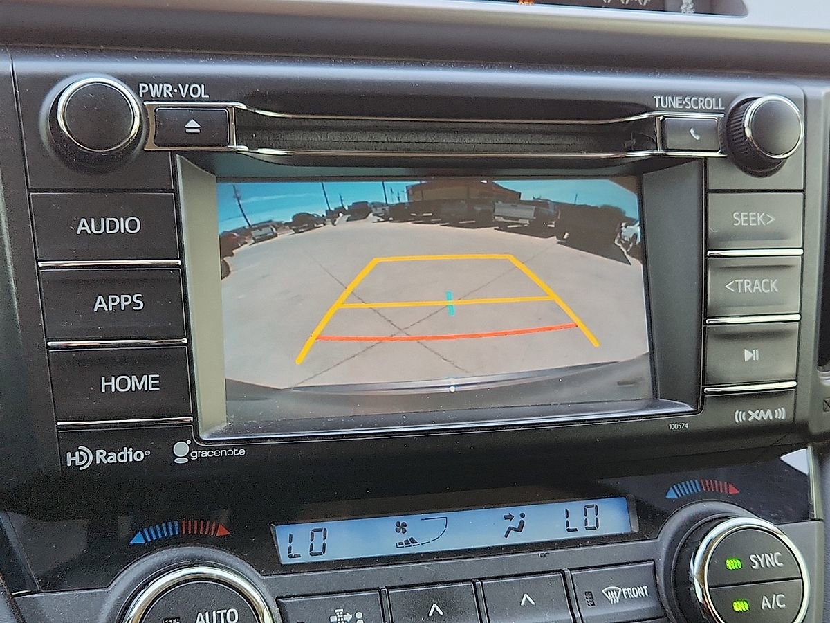 Used 2018 Toyota RAV4 XLE AWD/4WD image 8