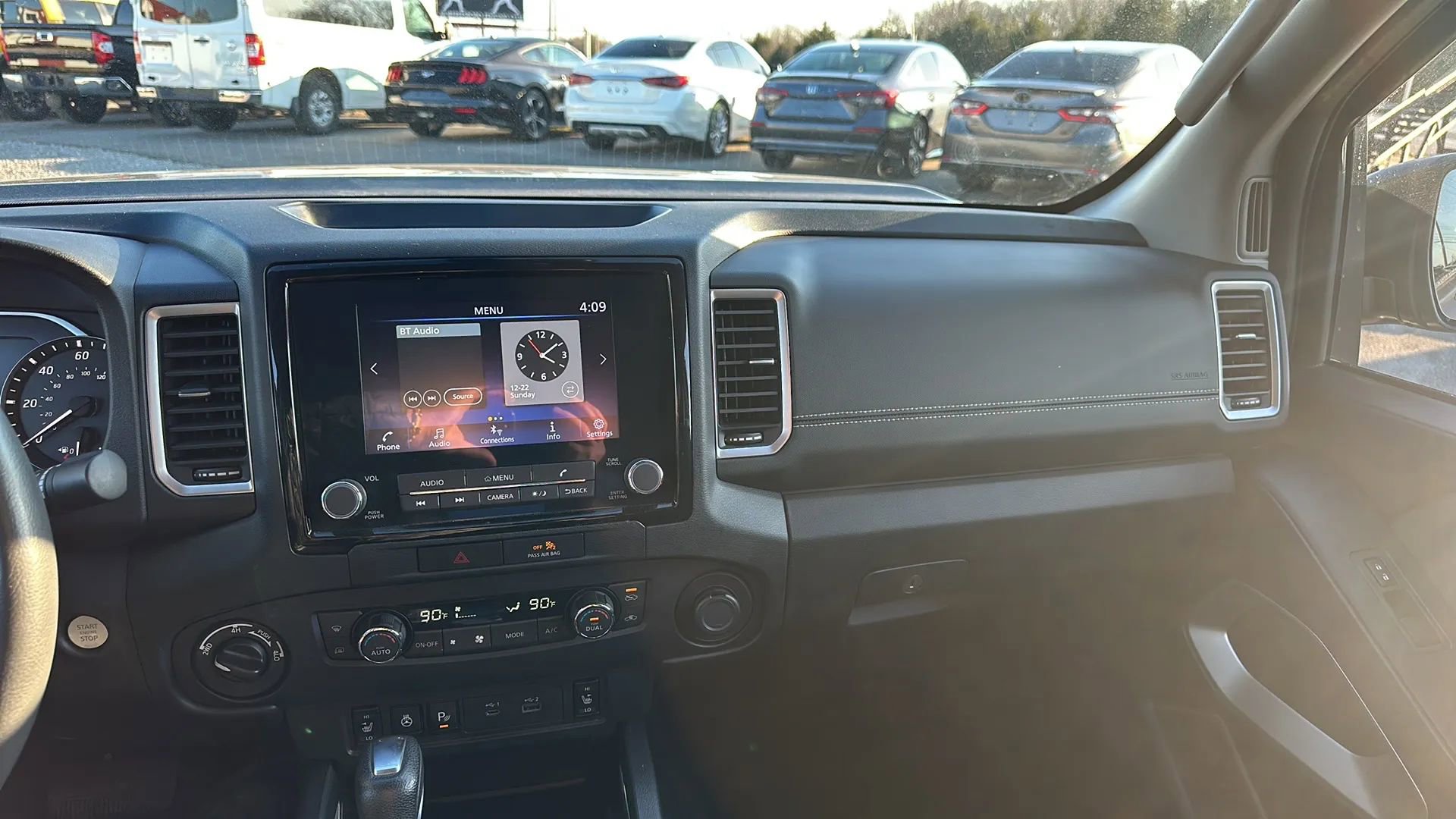 Used 2022 Nissan Frontier SV image 23