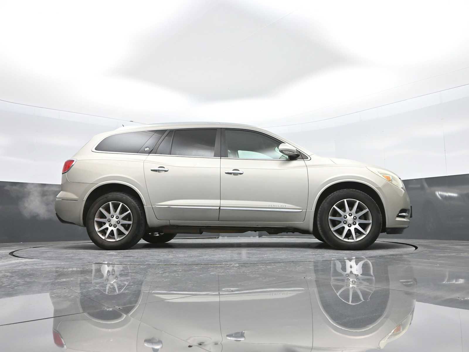Used 2016 Buick Enclave Leather w/ Trailering Package image 35