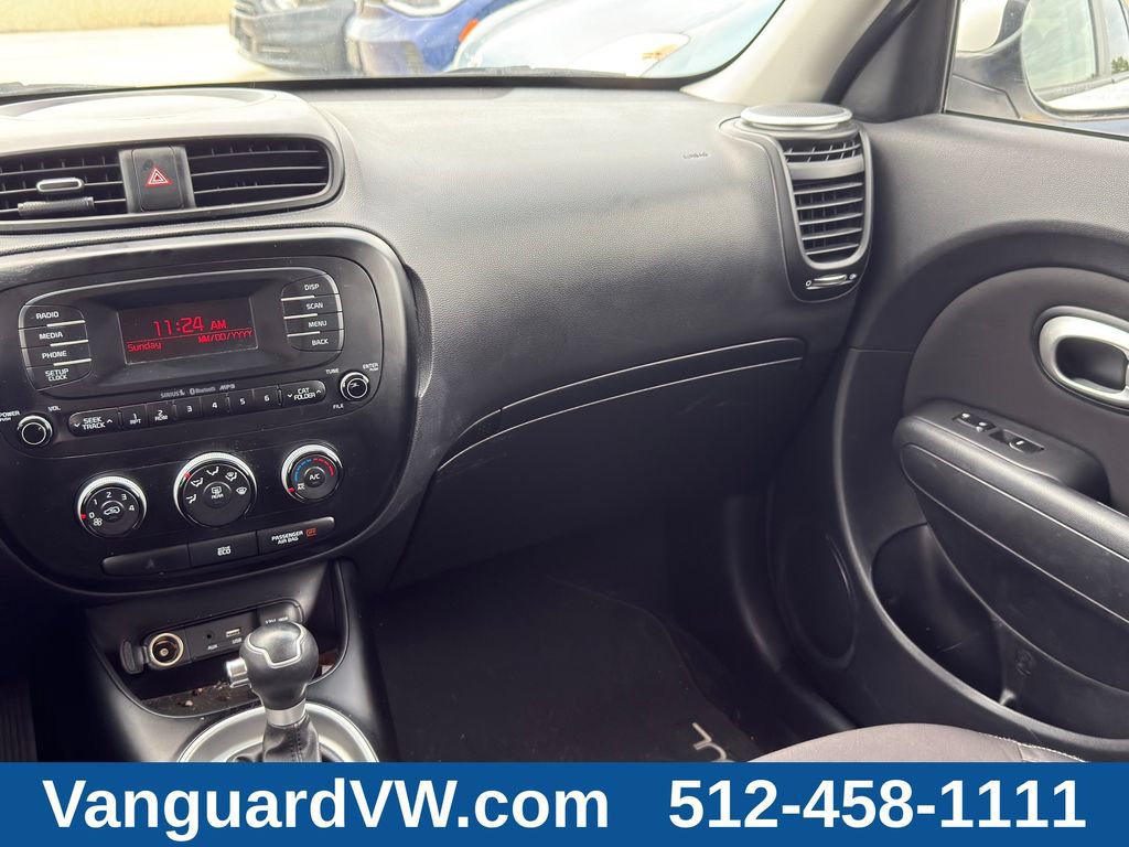 Used 2016 Kia Soul FWD image 29
