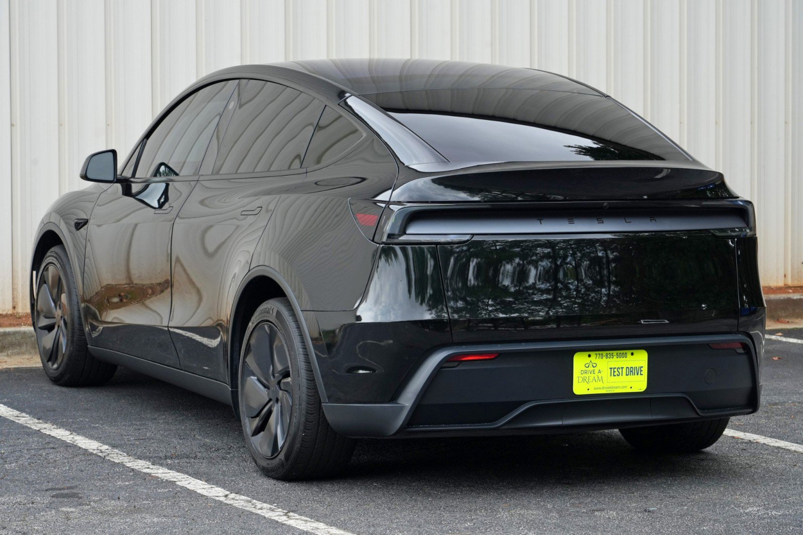 Used 2026 Tesla Model Y 2WD image 52