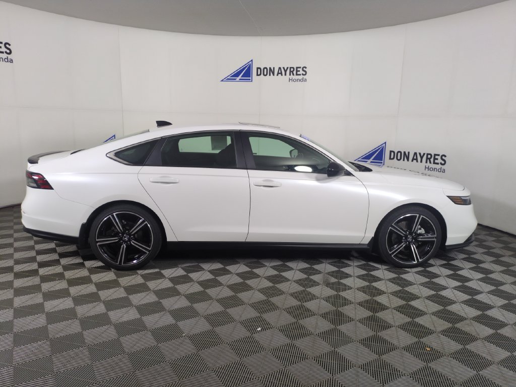 Certified 2025 Honda Accord Sport image 11
