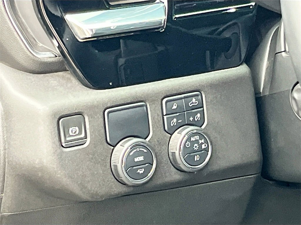 Used 2024 Chevrolet Silverado 1500 LTZ w/ LTZ Convenience Package II image 10