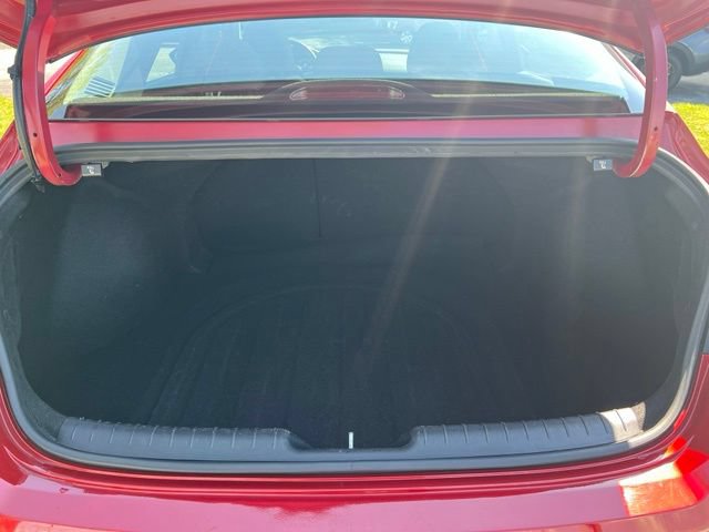 Used 2025 Hyundai Elantra SEL FWD image 22
