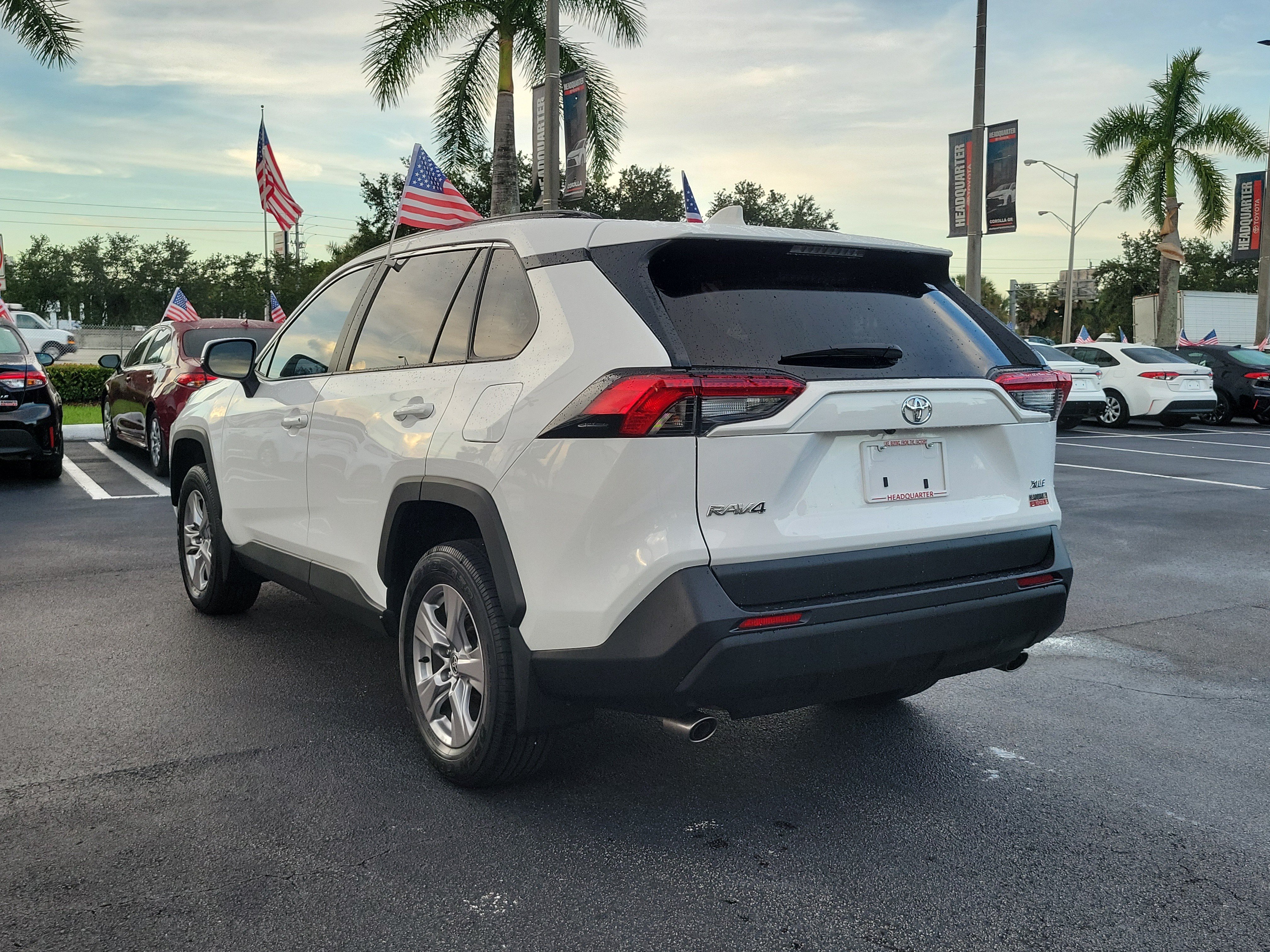 Used 2025 Toyota RAV4 XLE w/ Convenience Package FWD image 9