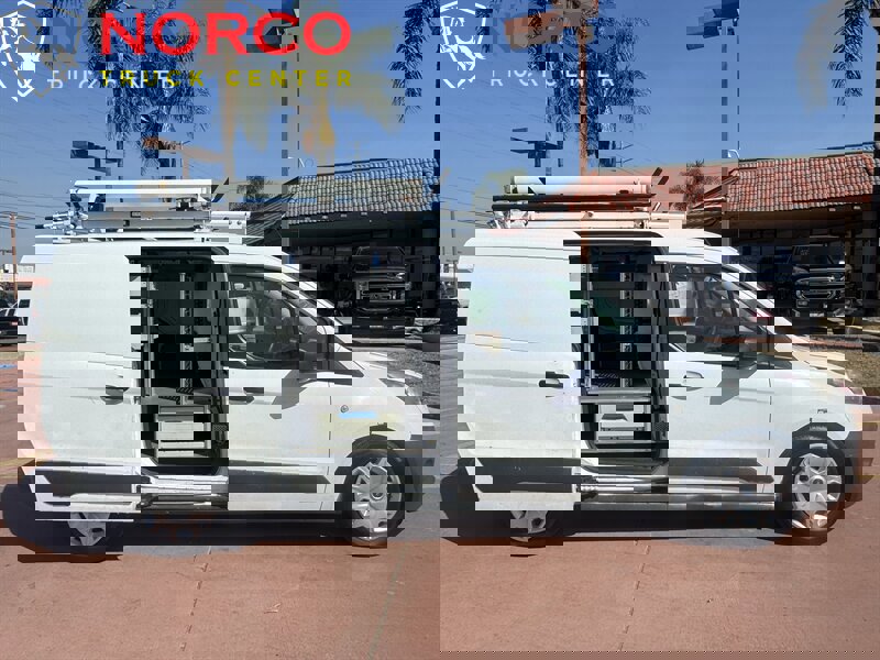 Used 2015 Ford Transit Connect XL image 2